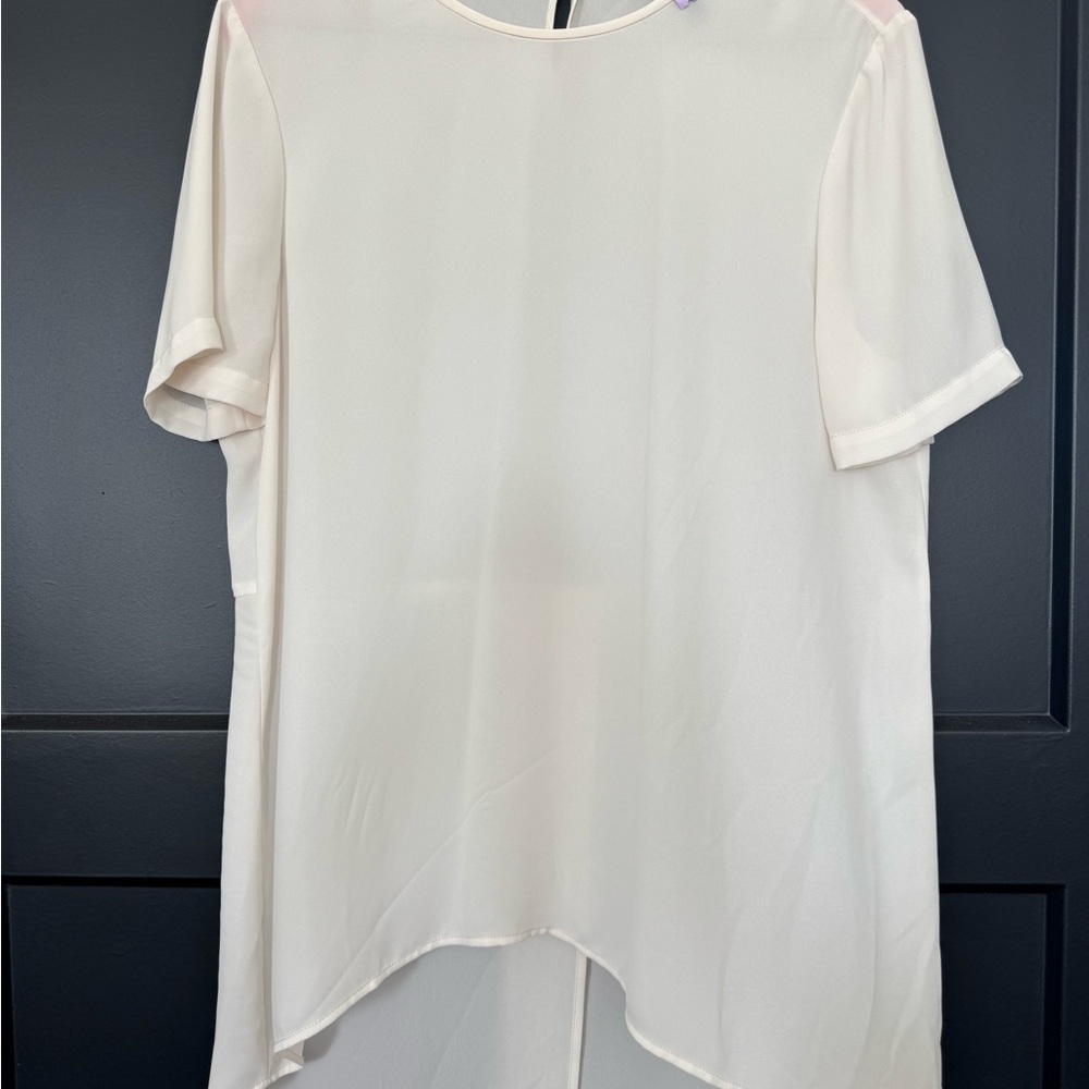 BCBGMaxAzria Cream Asymmetrical Short Sleeve Blouse